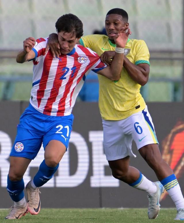 南美球队在强敌面前顽强拼搏,披荆斩棘的简单介绍 南美球队在强敌面前顽强拼搏,披荆斩棘的简单介绍