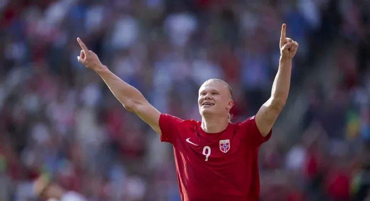 德国国家队防守坚固，实力跻身决赛圈的简单介绍