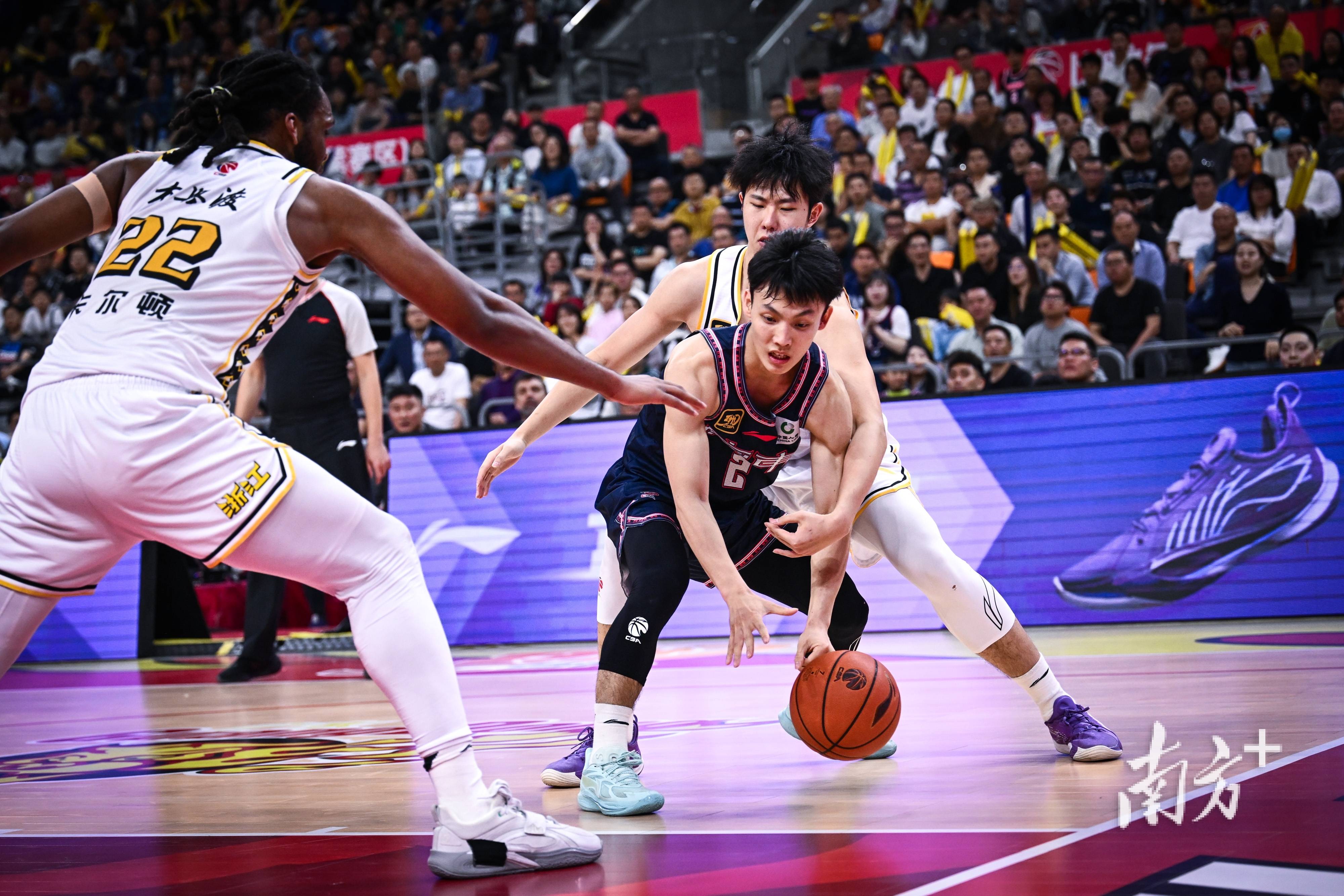 aoa体育体育app下载-关于广东队力克四川，豪取六连胜的信息