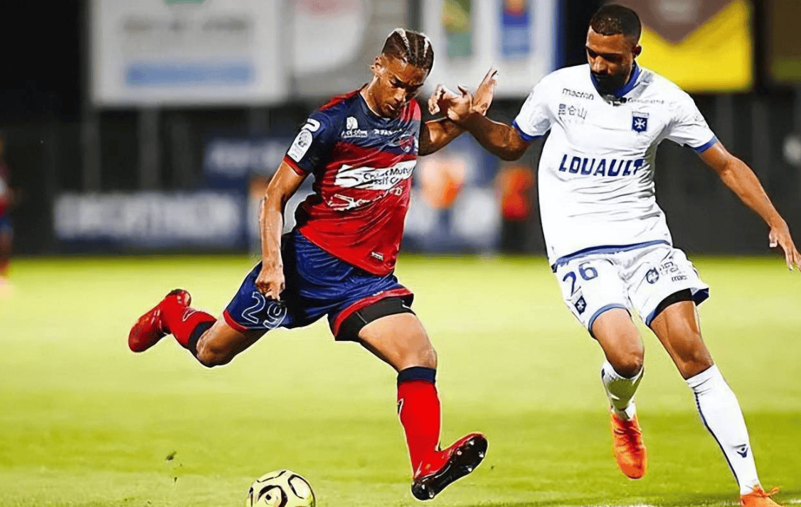 巴黎FC迎来胜利，队员士气高涨的简单介绍