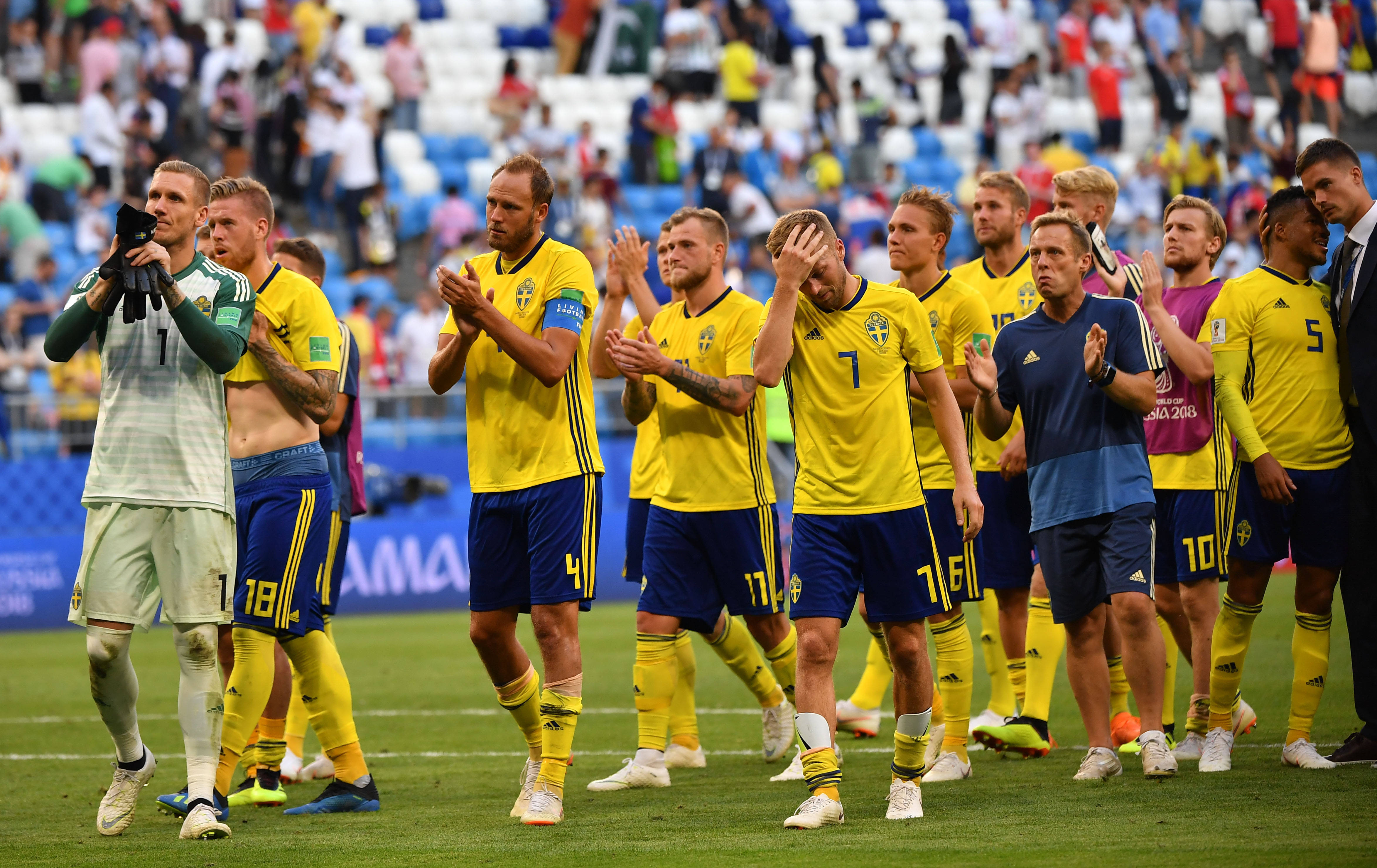 aoa体育体育平台-包含斯洛伐克不敌瑞典，小组出线形势岌岌可危的词条