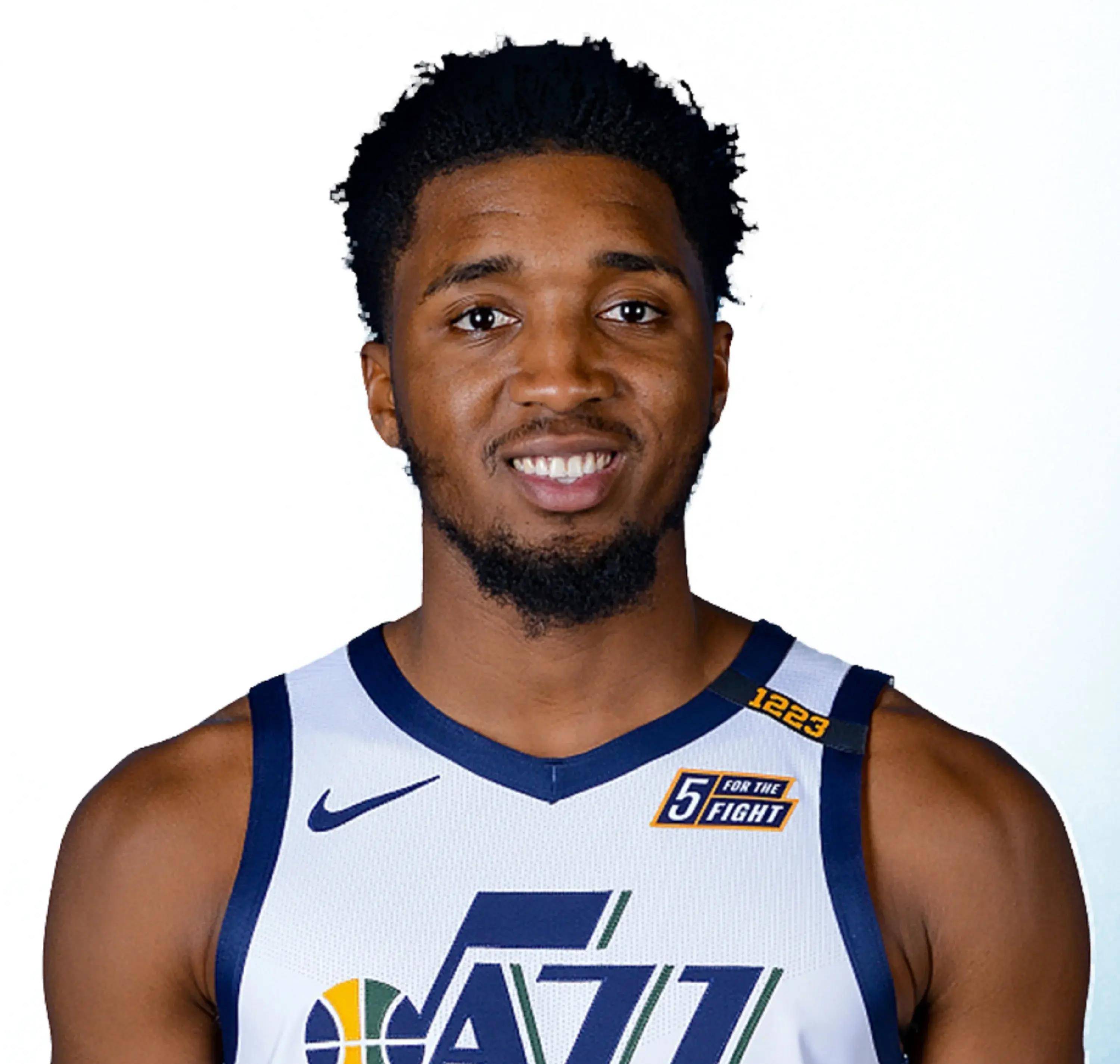 aoa体育体育官网-爵士队后卫突破赛季个人得分纪录