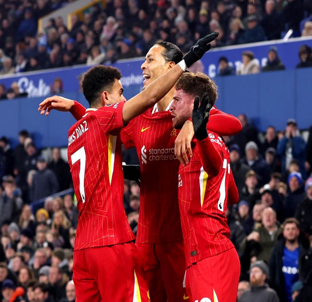 aoa体育体育网页版-曼城冲击联赛榜首，球员士气高昂的简单介绍