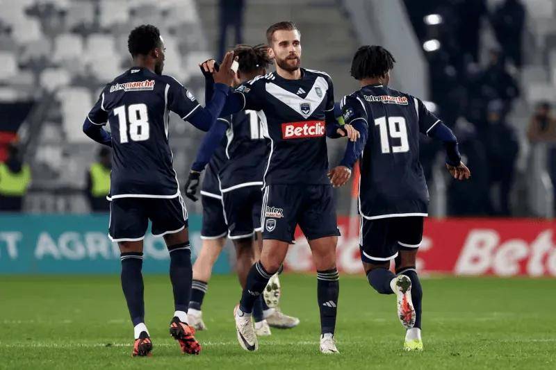 aoa体育体育下载-包含波尔多足球俱乐部将启动球队训练营活动的词条