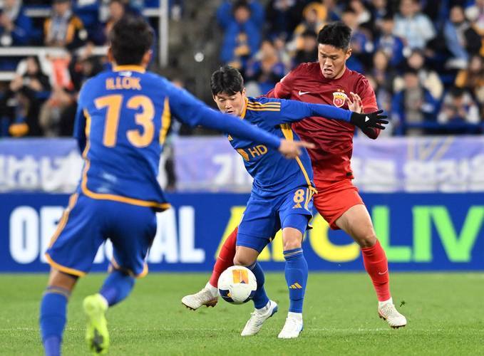 江西队在客场取得一场大胜,士气高昂 江西队在客场取得一场大胜,士气高昂