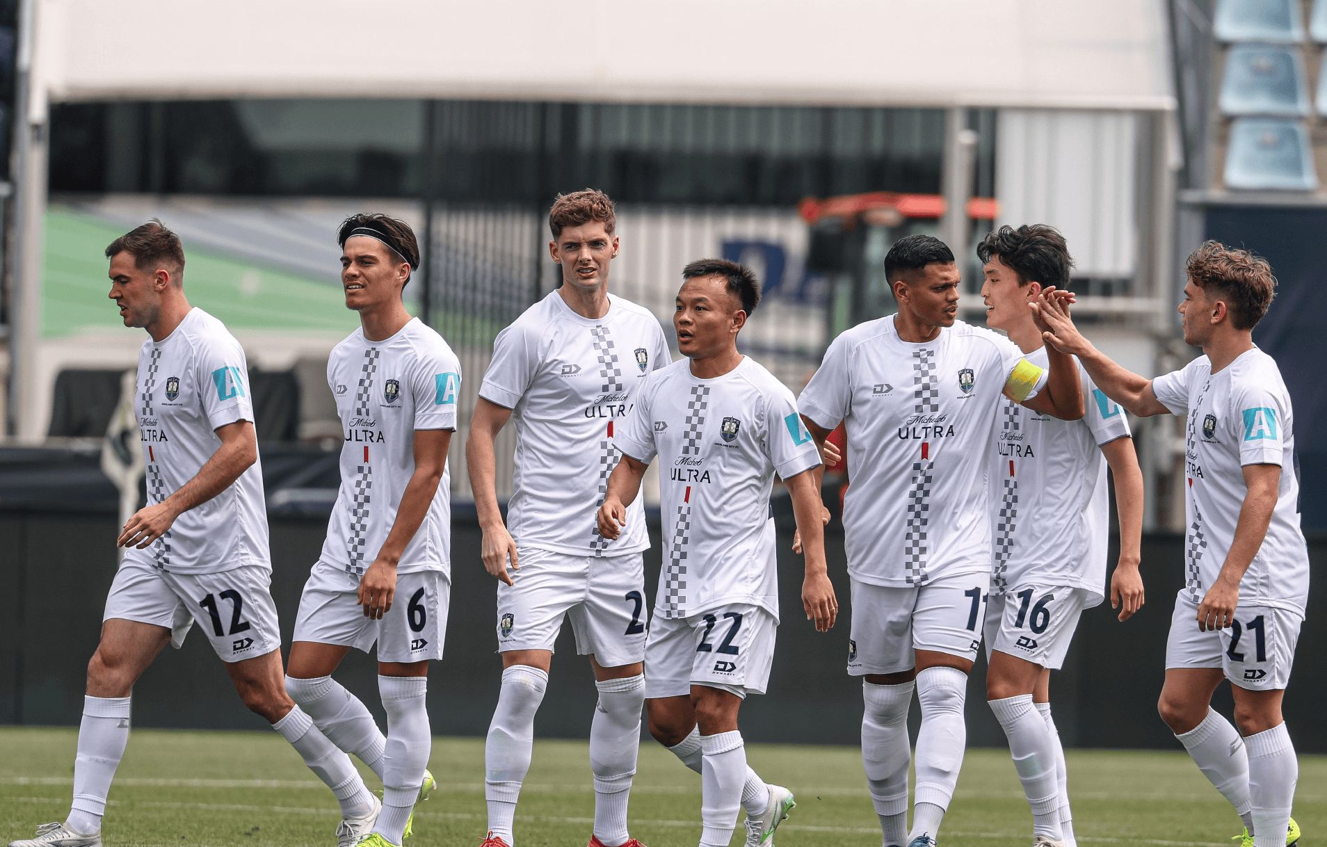 大洋洲球队跻身赛场，对阵亚洲豪门的简单介绍