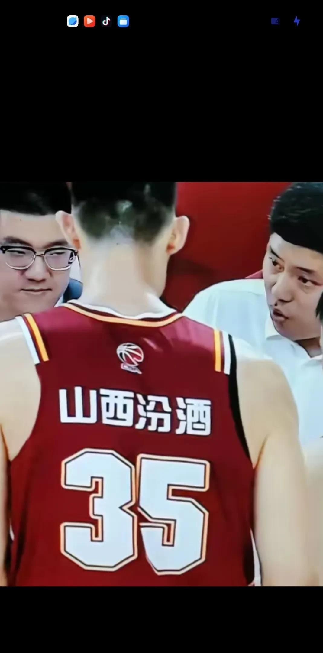 aoa体育-山西男篮赢下关键战役，保持不败战绩