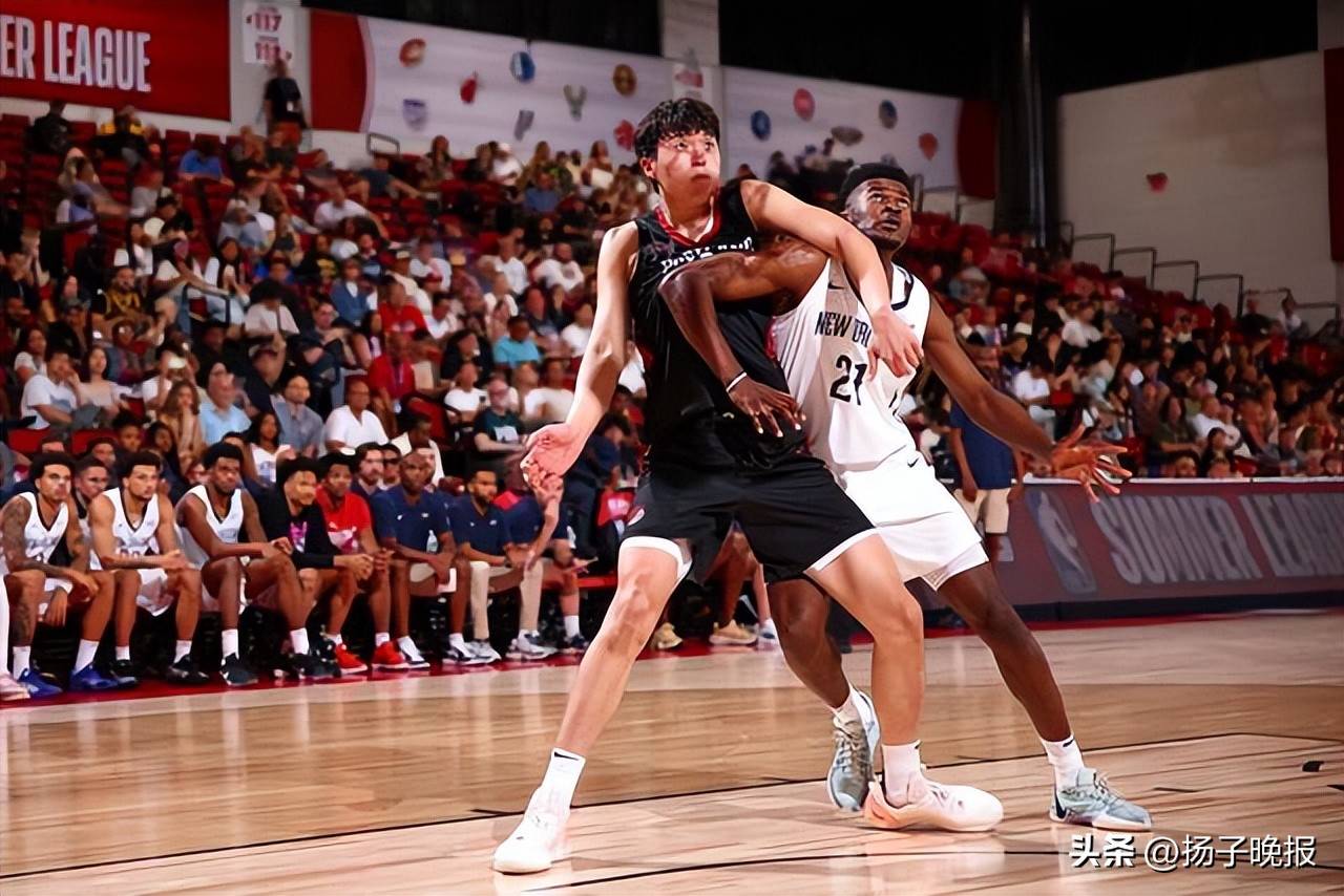 开拓者后卫连续砍分，助球队获胜