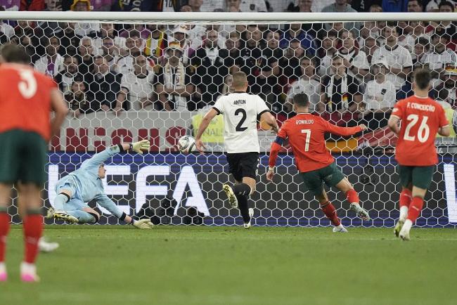 葡萄牙逆转卢森堡，继续保持全胜