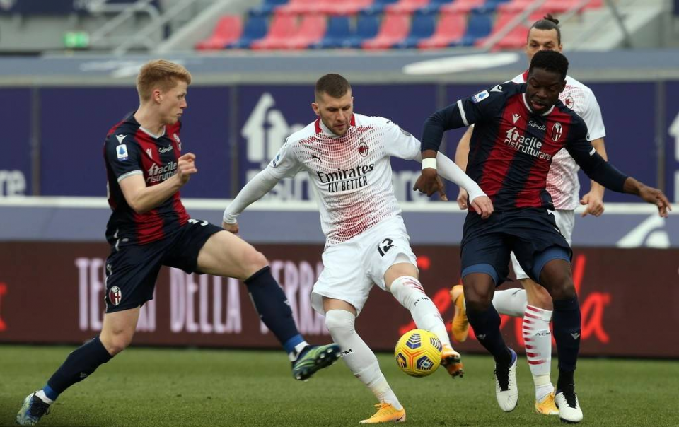 关于里尔队主场大胜，稳坐积分榜榜首位置的信息