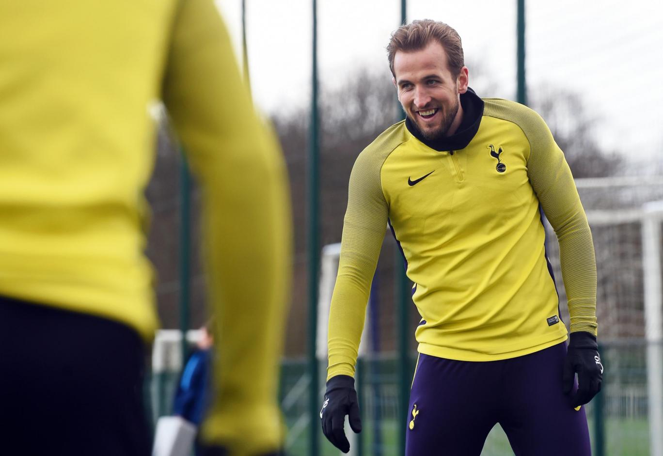 aoa体育体育官网-热刺对冲切尔西，白百何看球心情美丽的简单介绍