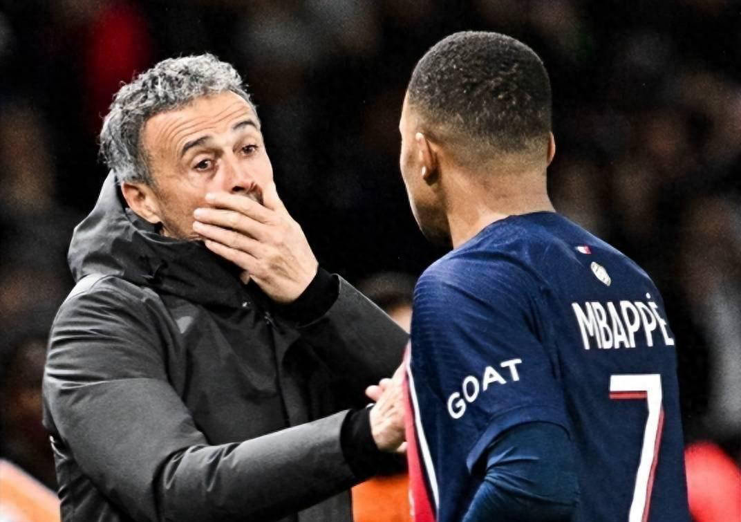 aoa体育体育网站-皇马客场失利，败给曼城