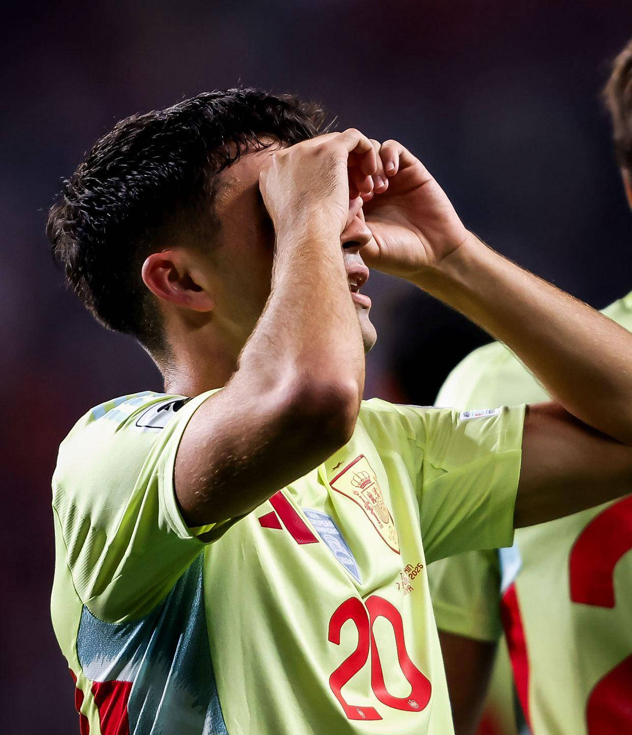 关于欧洲豪门球队的巅峰对决！胜者将跻身决赛的信息