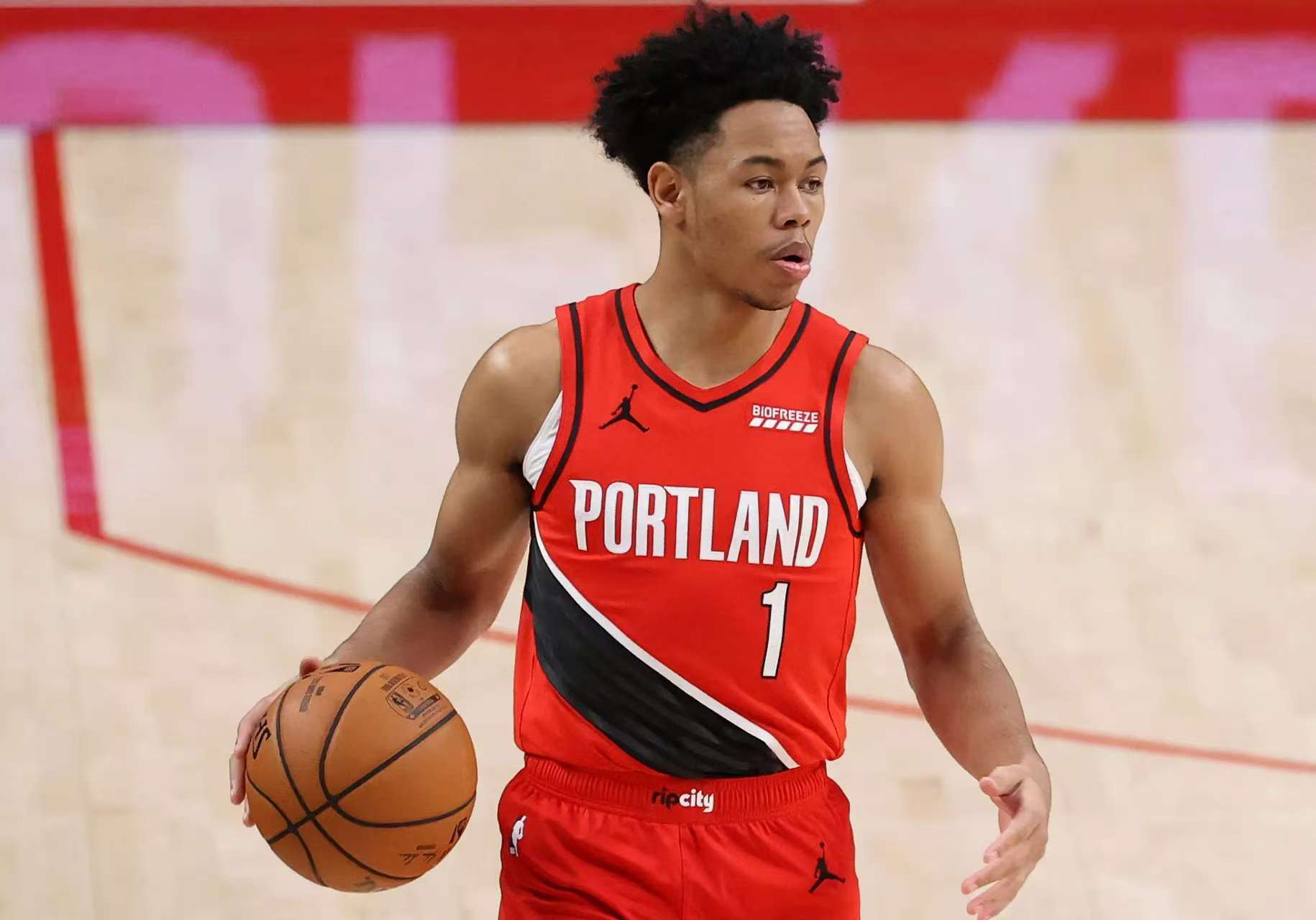 aoa体育体育登录-开拓者队大手笔引援：球队豪掷千万签下自由球员，雄心勃勃冲击总冠军的简单介绍