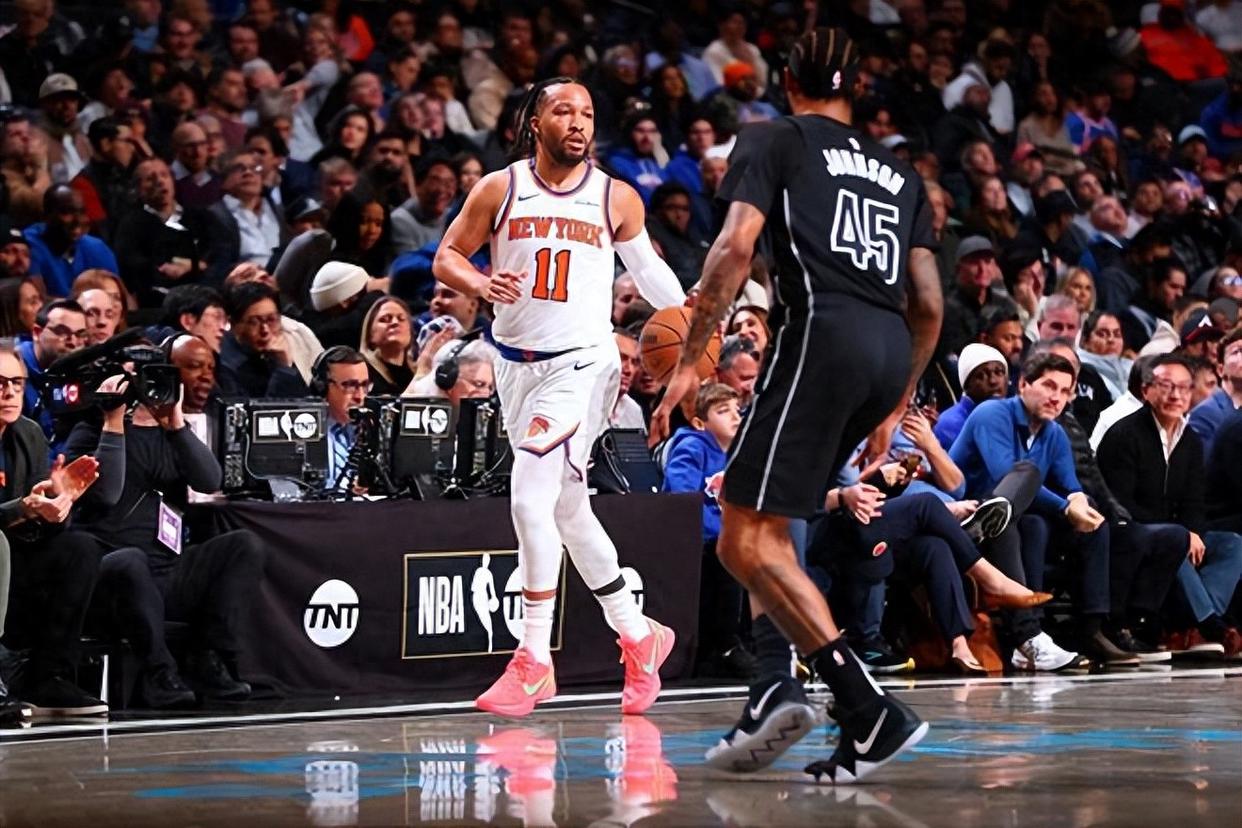 尼克斯客场击败篮网，演绎华丽逆袭的简单介绍