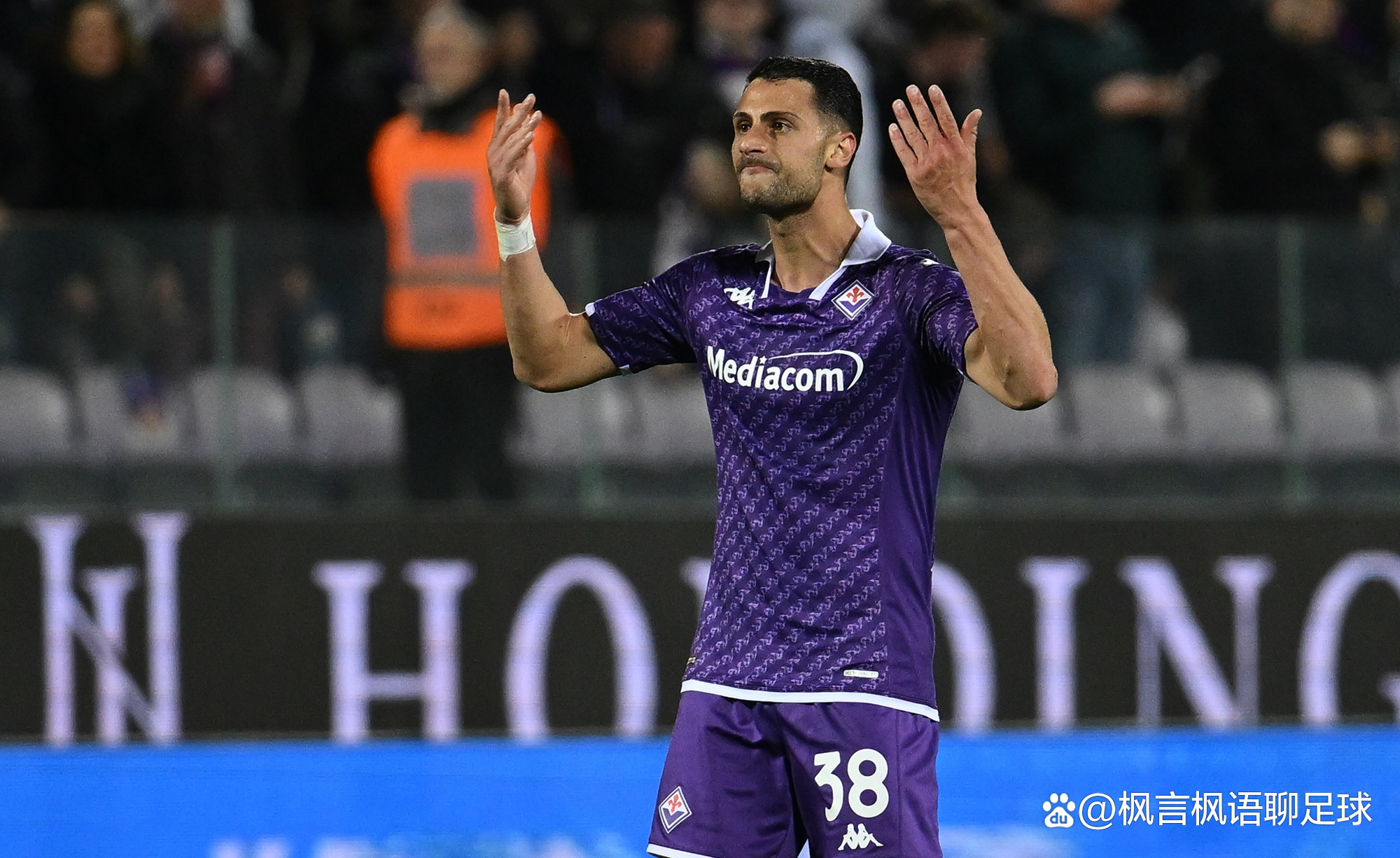 aoa体育体育平台-包含佛罗伦萨主场不敌卡利亚里，遭遇连败的词条