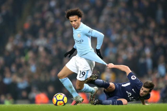 aoa体育体育平台-关于沙尔克遭遇意外失利，面临调整压力的信息