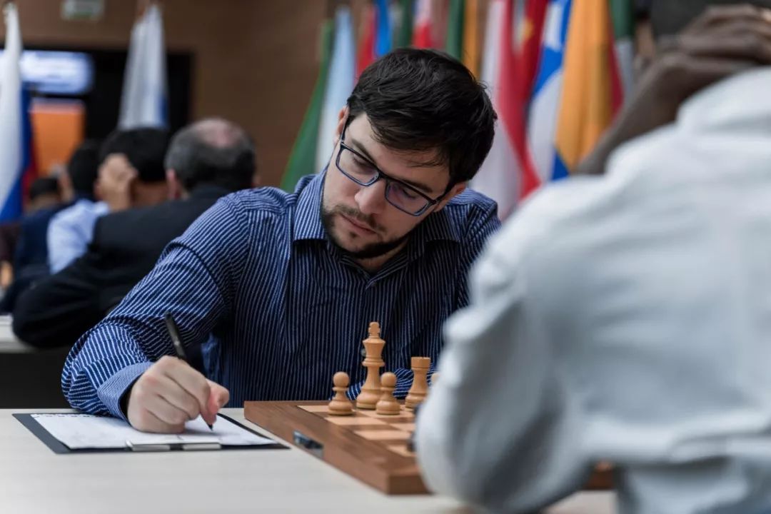 aoa体育体育直播-波兰遗憾战平以色列，实力难分伯仲